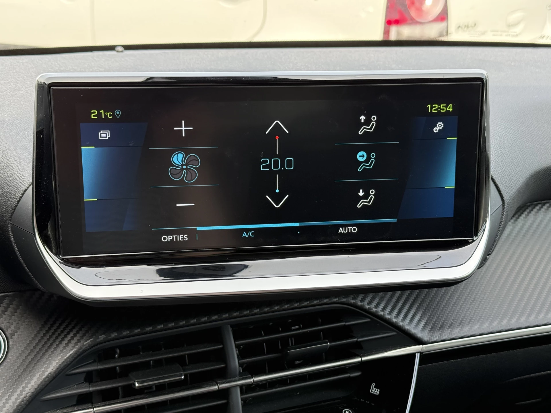 Hoofdafbeelding Peugeot e-208