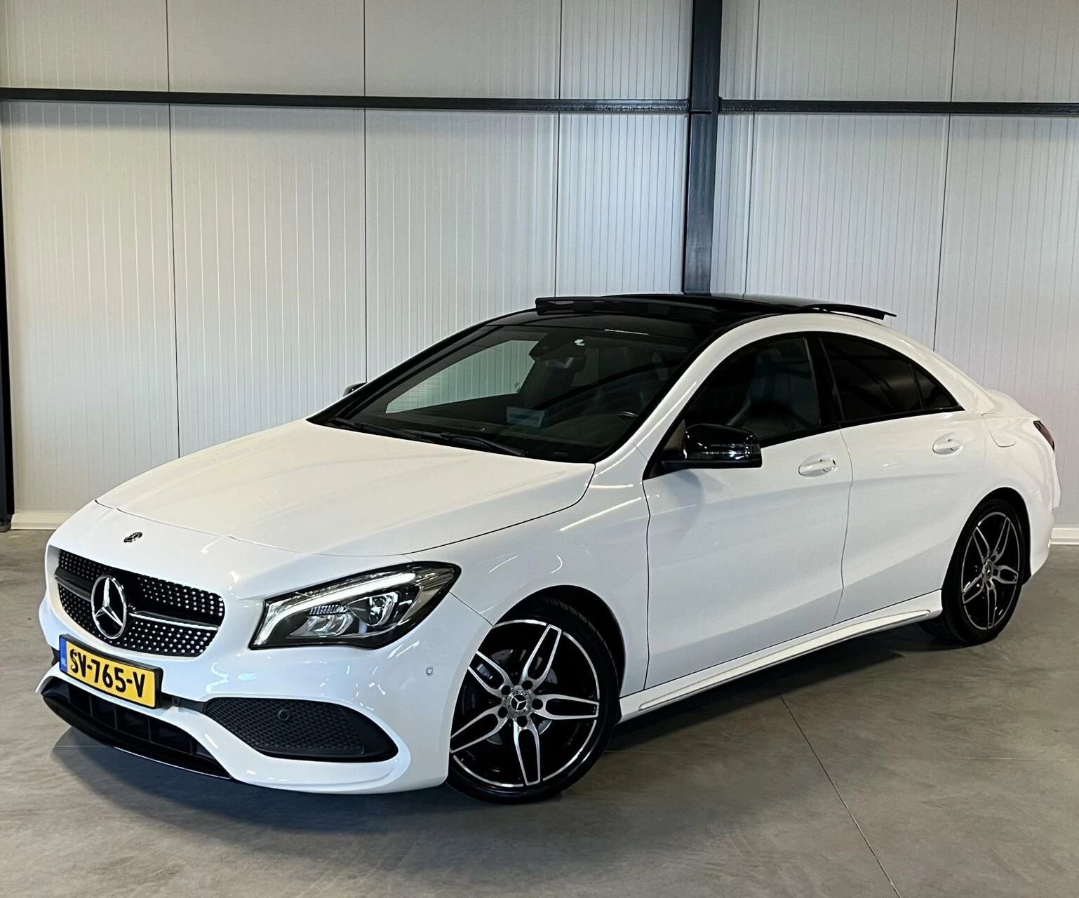 Hoofdafbeelding Mercedes-Benz CLA