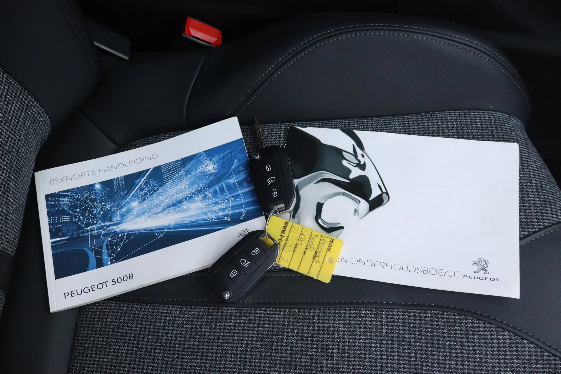 Hoofdafbeelding Peugeot 5008