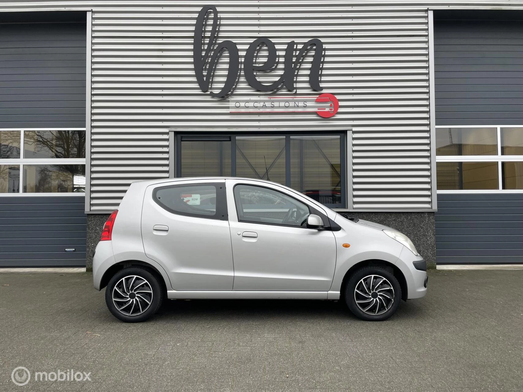 Hoofdafbeelding Nissan Pixo