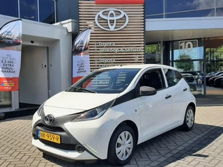 Toyota Aygo 1.0 VVT-i x-now AIRCO NL-AUTO