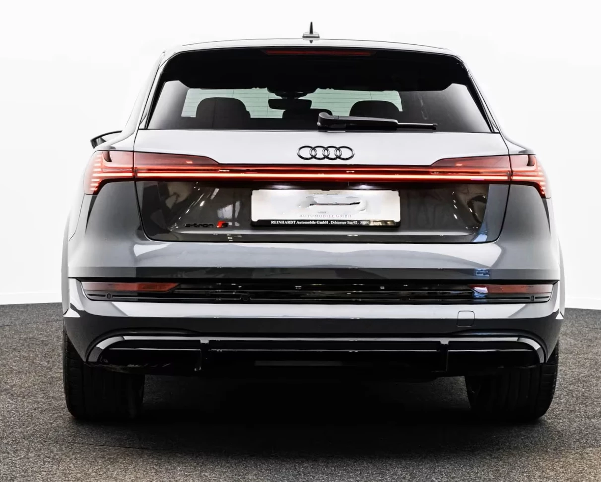 Hoofdafbeelding Audi e-tron