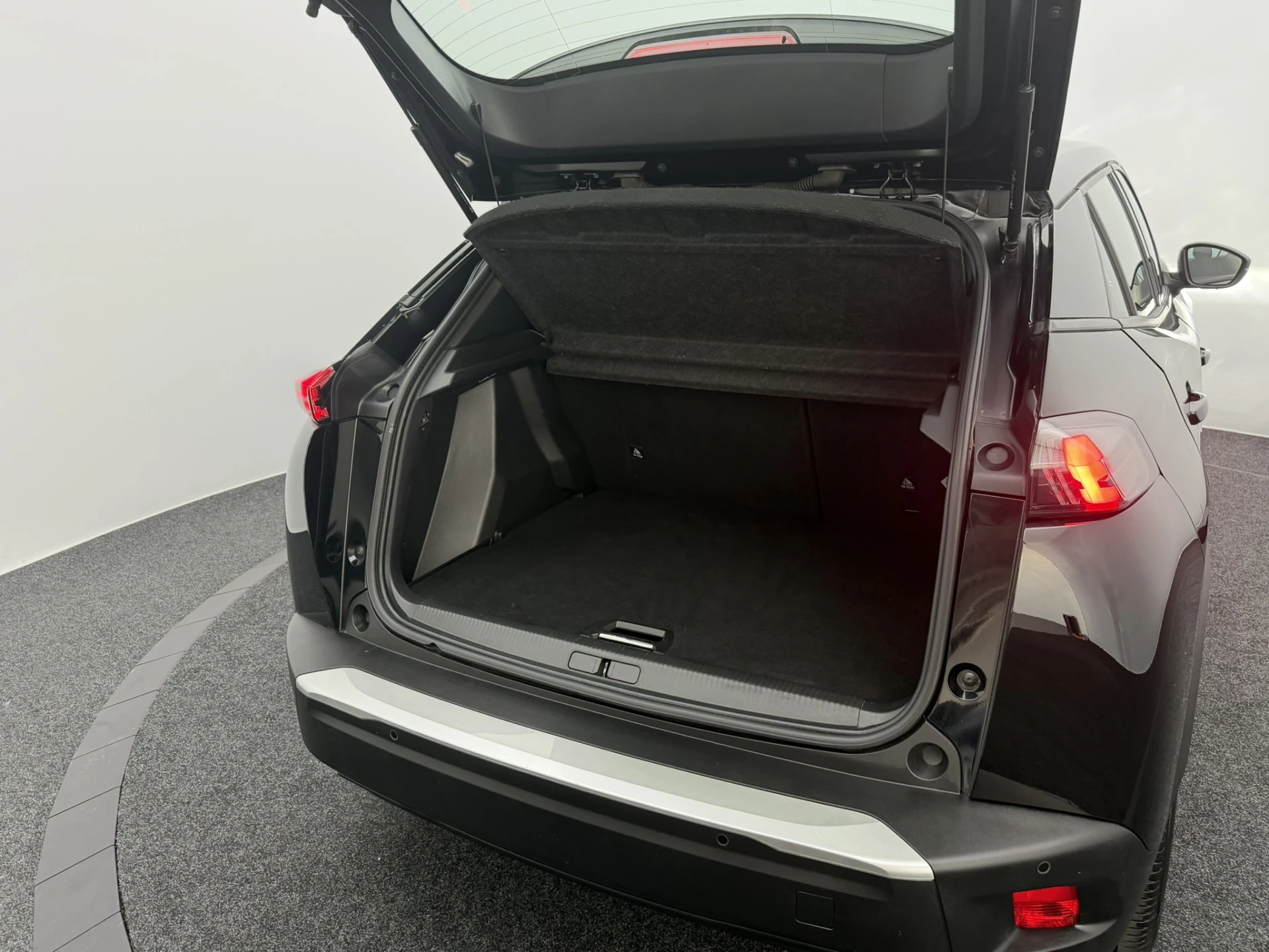 Hoofdafbeelding Peugeot e-2008