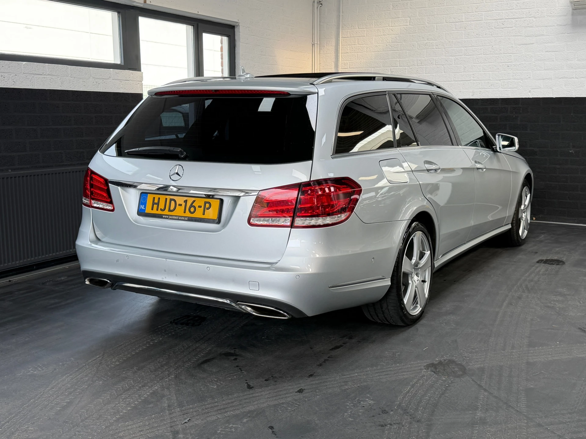 Hoofdafbeelding Mercedes-Benz E-Klasse