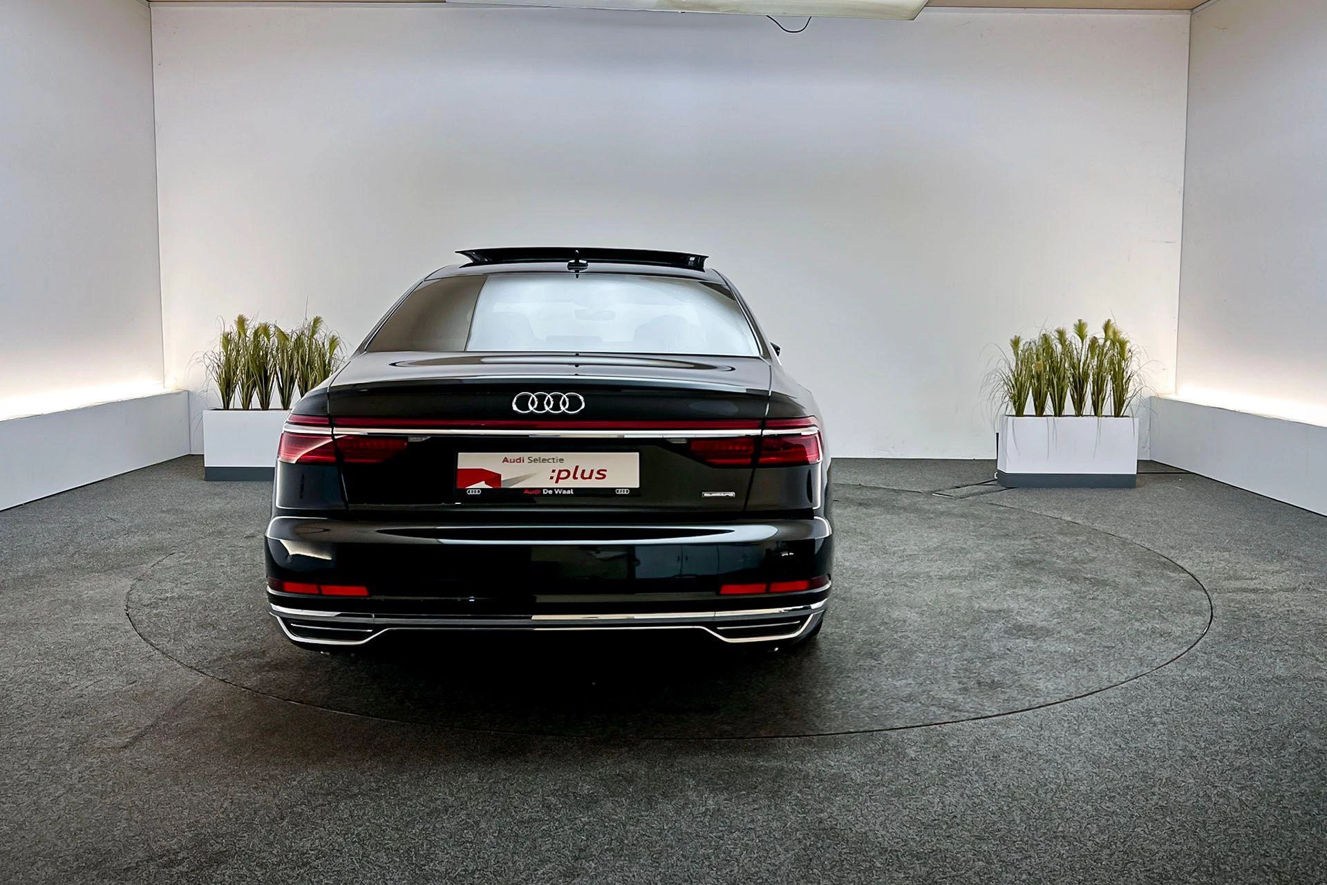 Hoofdafbeelding Audi A8