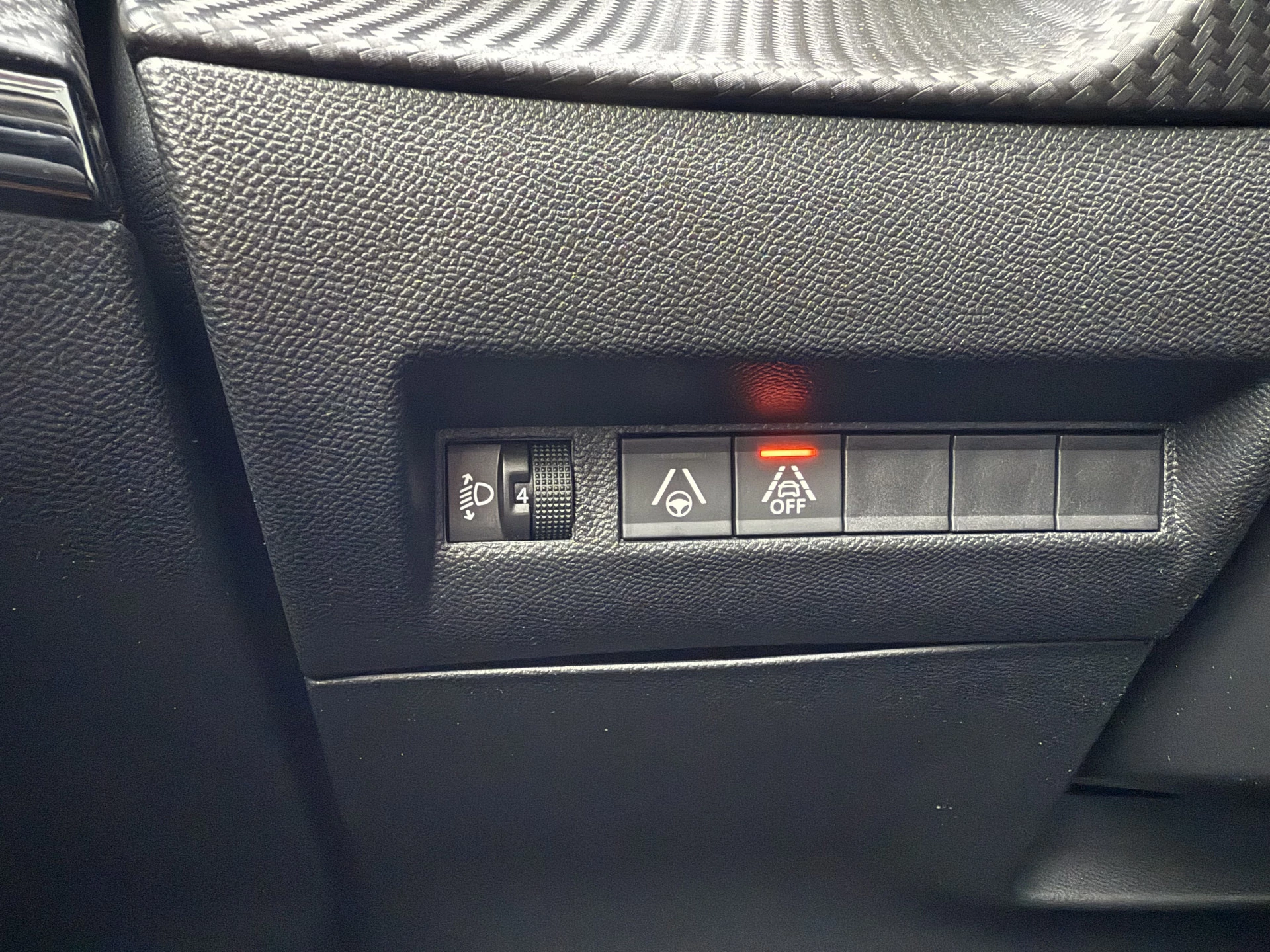 Hoofdafbeelding Peugeot e-2008