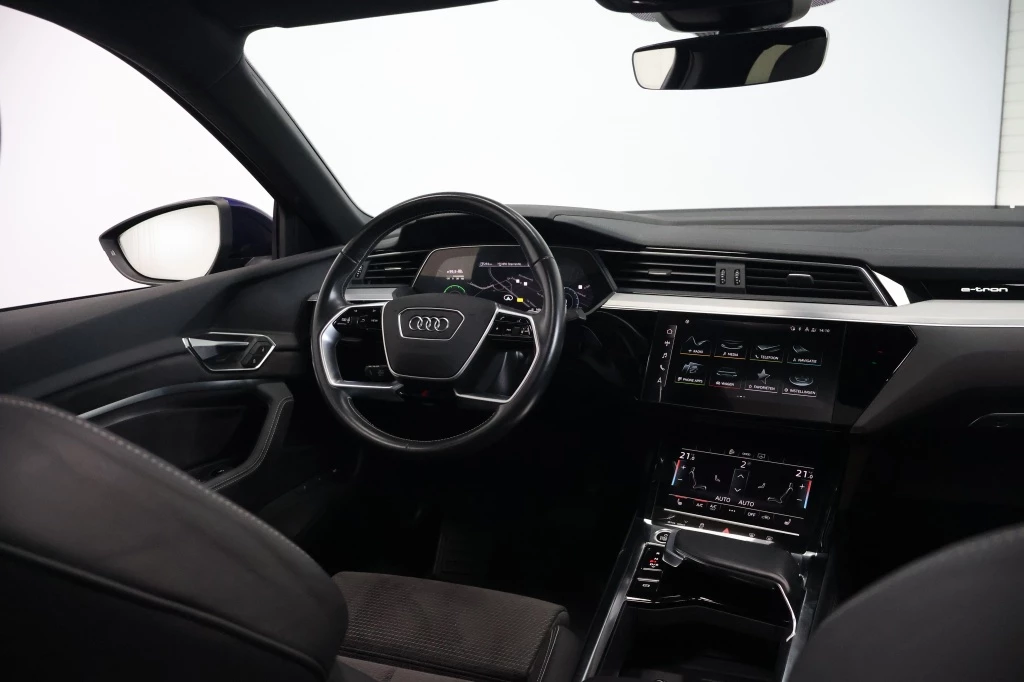 Hoofdafbeelding Audi e-tron