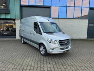 Hoofdafbeelding Mercedes-Benz Sprinter Mercedes-Benz Sprinter 319 CDI L2H2 BPM vrij 360° ALARM KL3 DISTRONIC MBUX10 LED 9G-TRONIC PDC 3.5T AHW COMPLEET