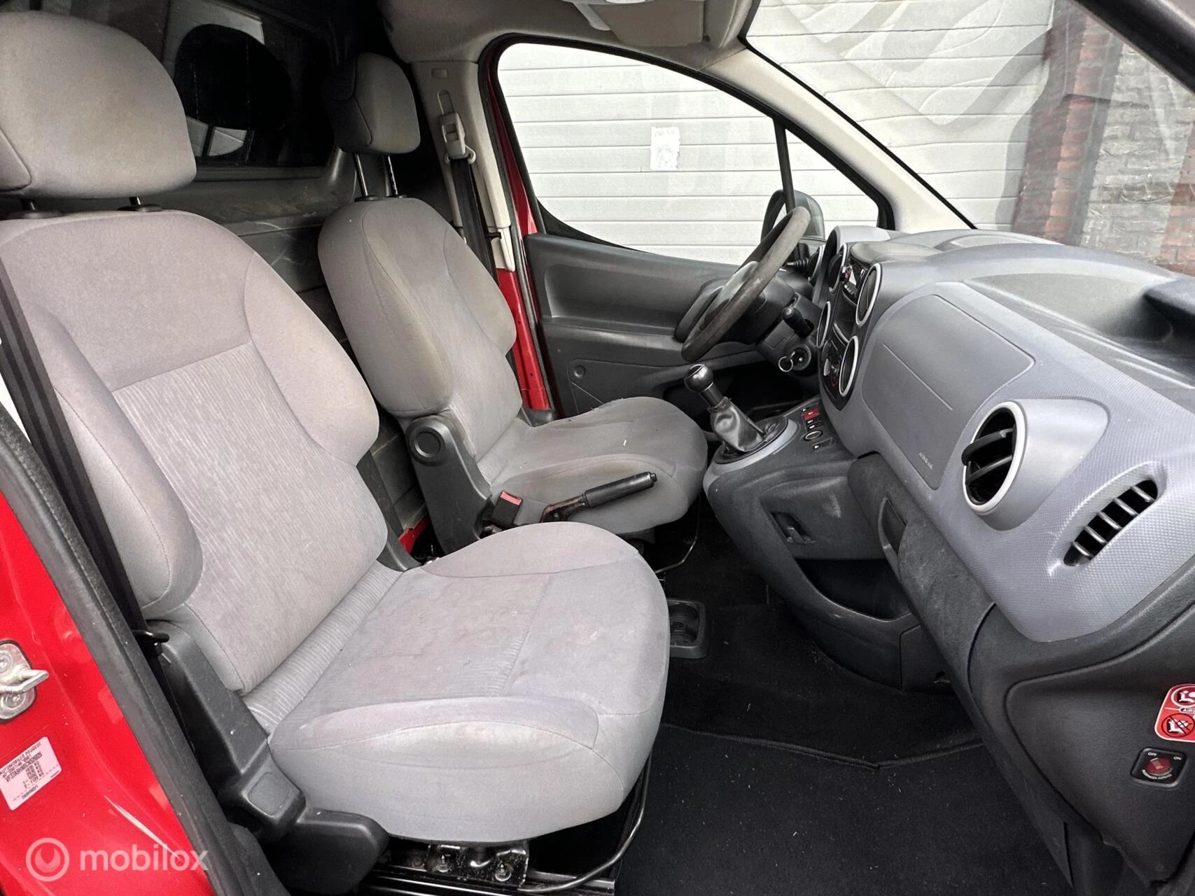 Hoofdafbeelding Peugeot Partner