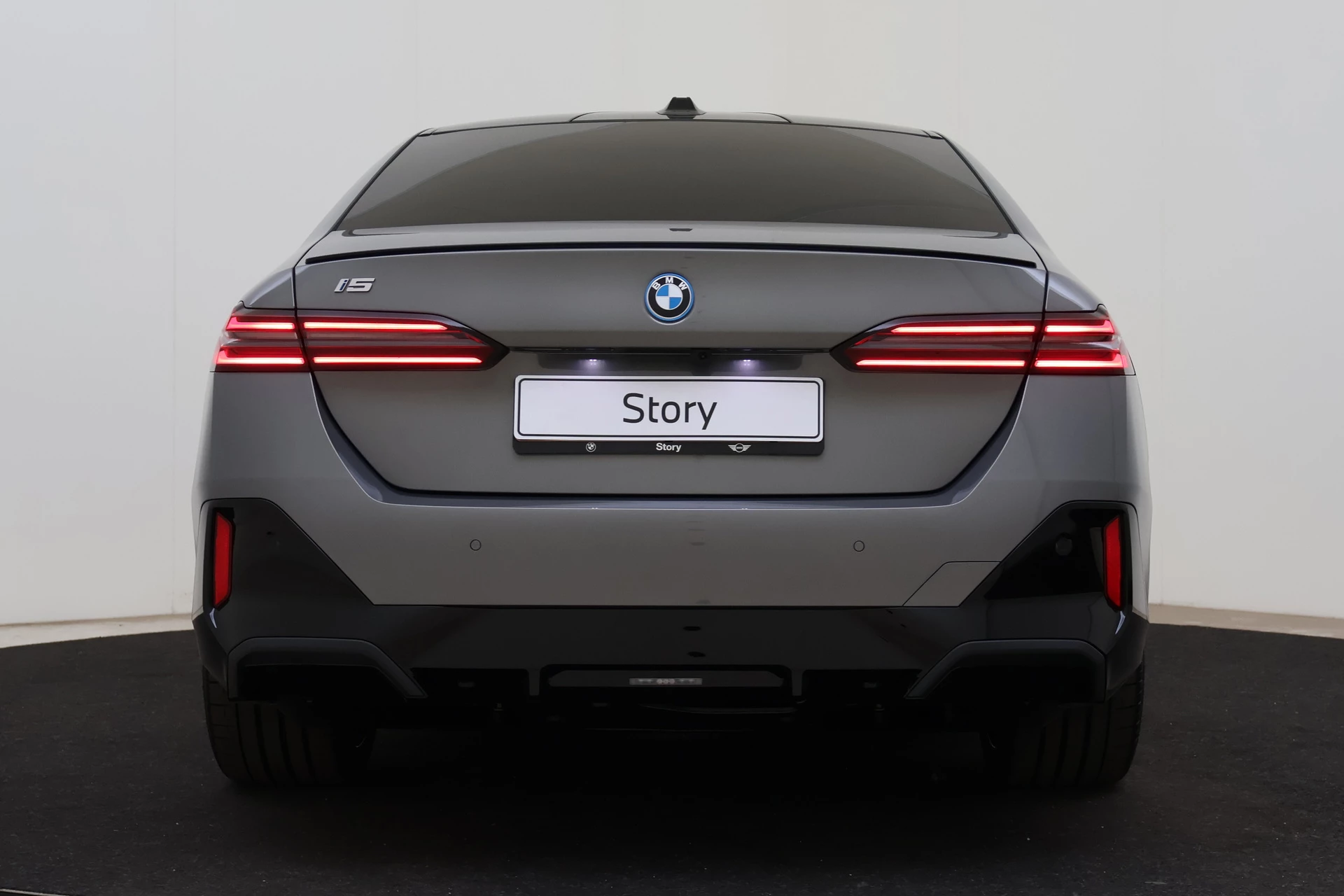 Hoofdafbeelding BMW i5