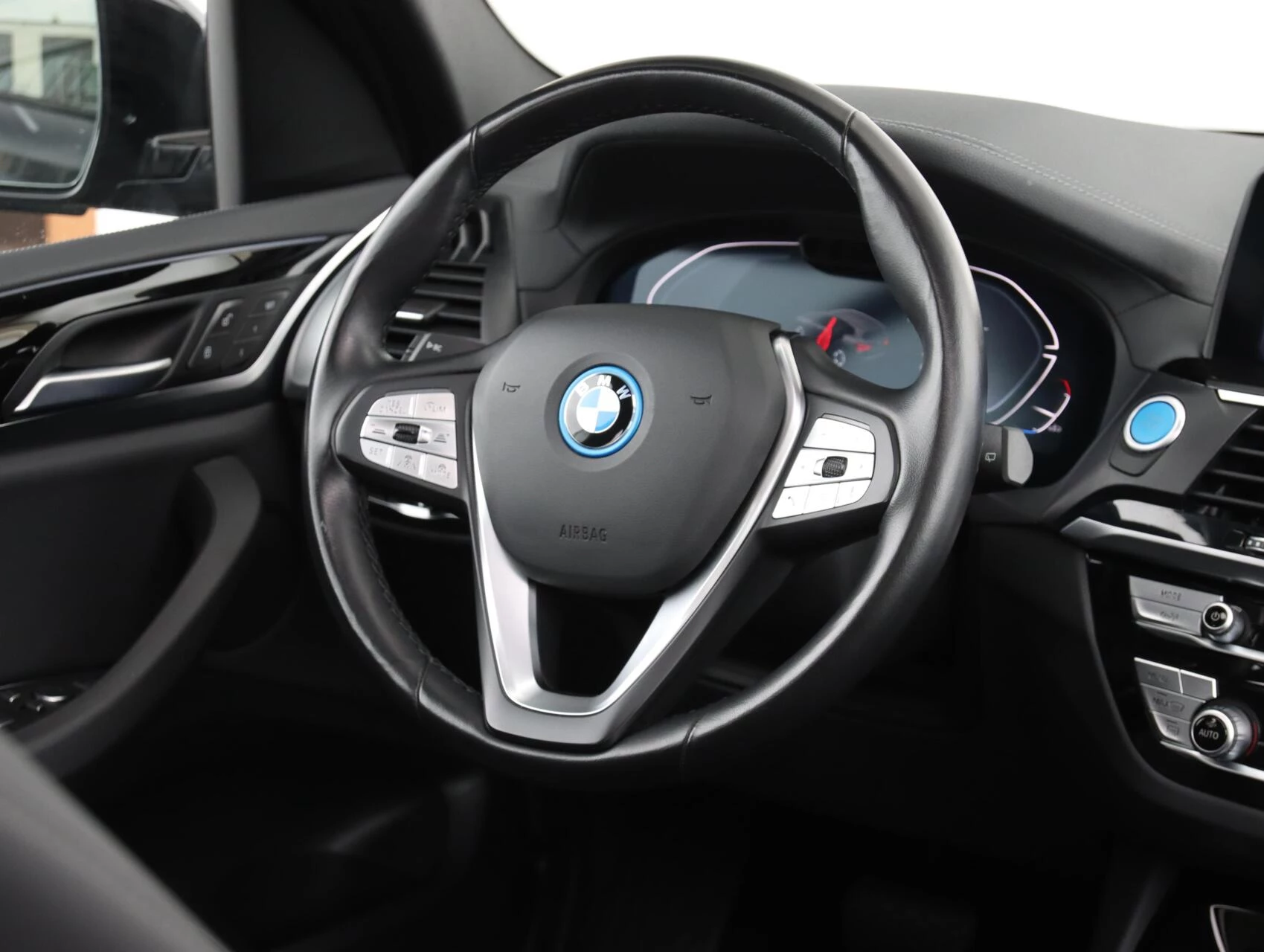 Hoofdafbeelding BMW iX3