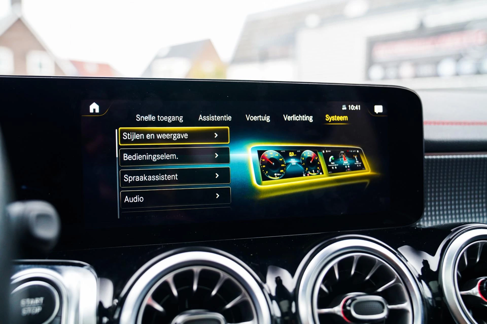 Hoofdafbeelding Mercedes-Benz EQB