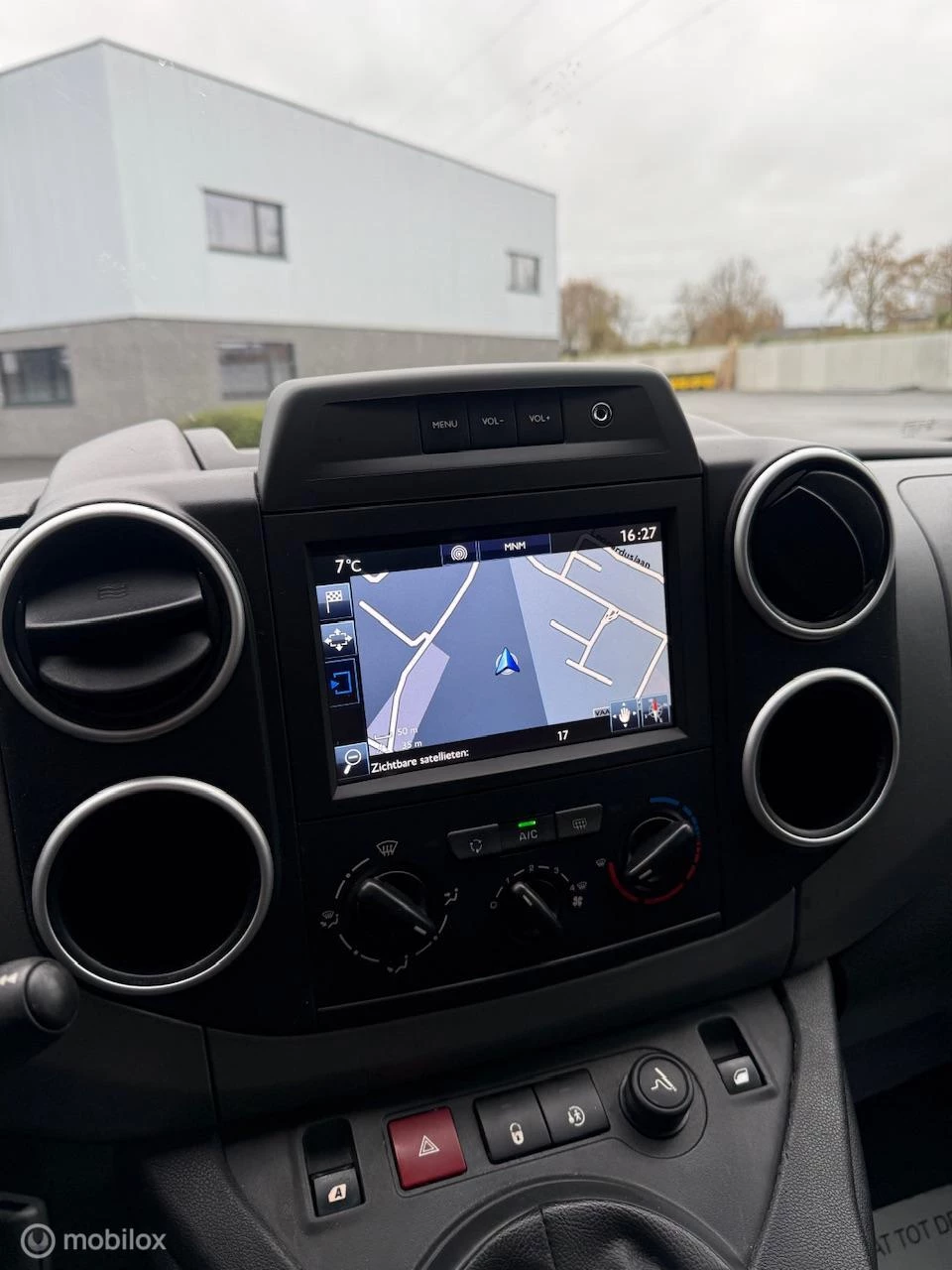 Hoofdafbeelding Peugeot Partner