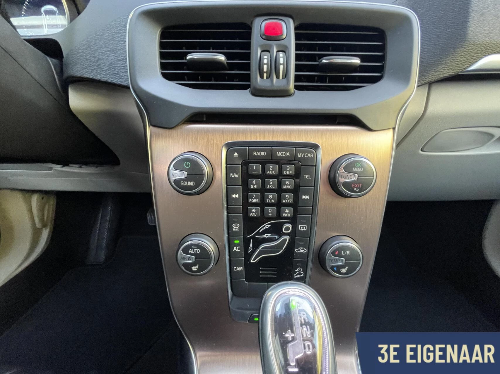 Hoofdafbeelding Volvo V40