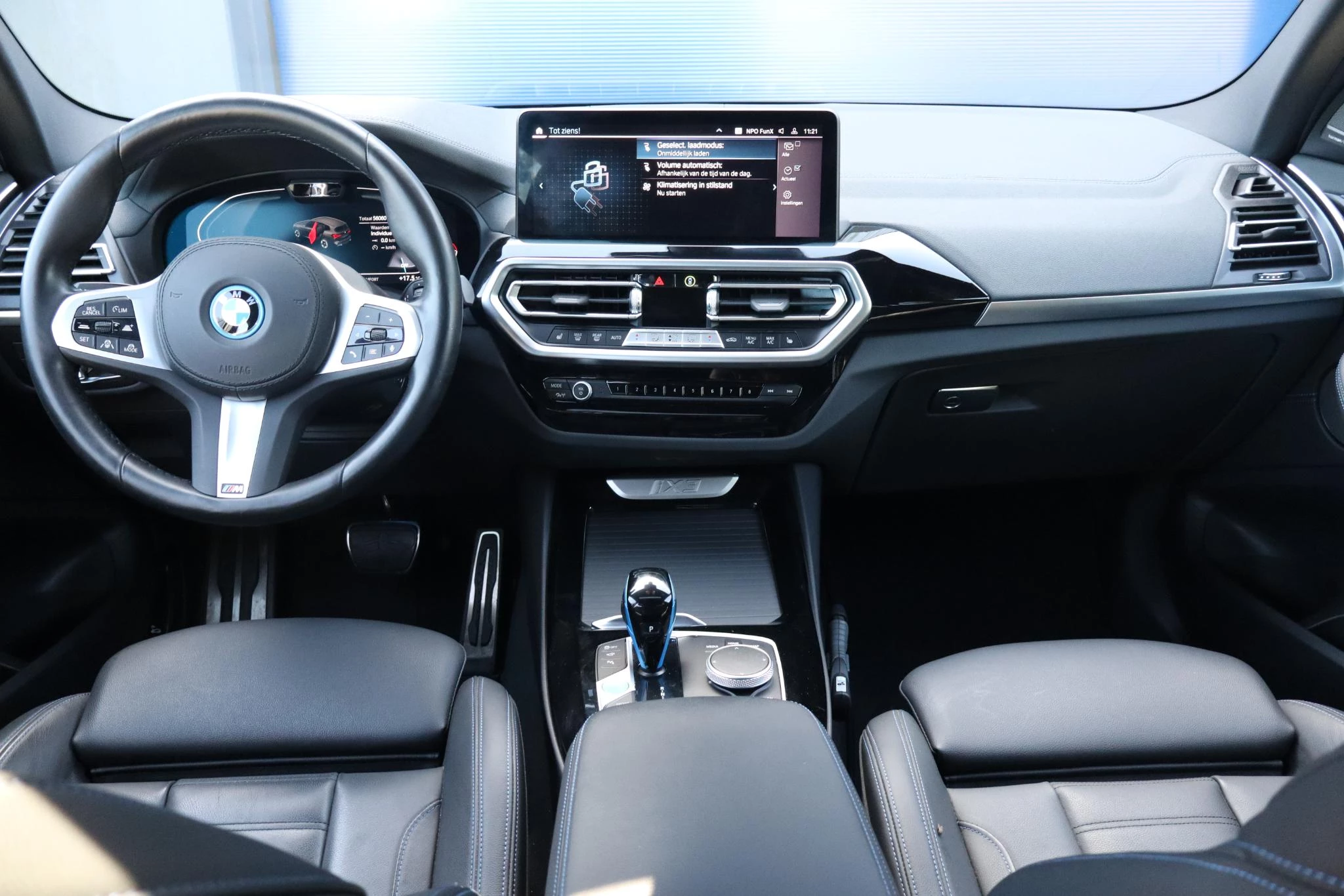Hoofdafbeelding BMW iX3