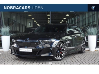 BMW i5 Touring M60 xDrive M Sport / Panoramadak / Adaptief onderstel / Stoelventilatie / Parking Assistant Professional / Bowers & Wilkins / Comfort Access / Live Cockpit Professional