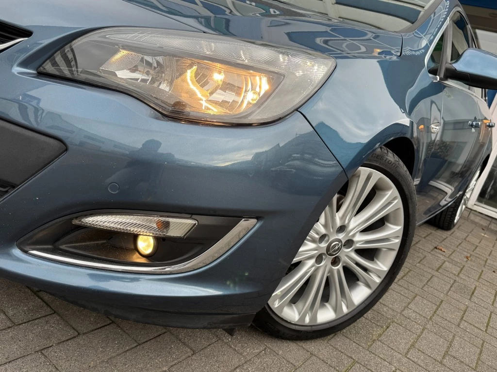Hoofdafbeelding Opel Astra