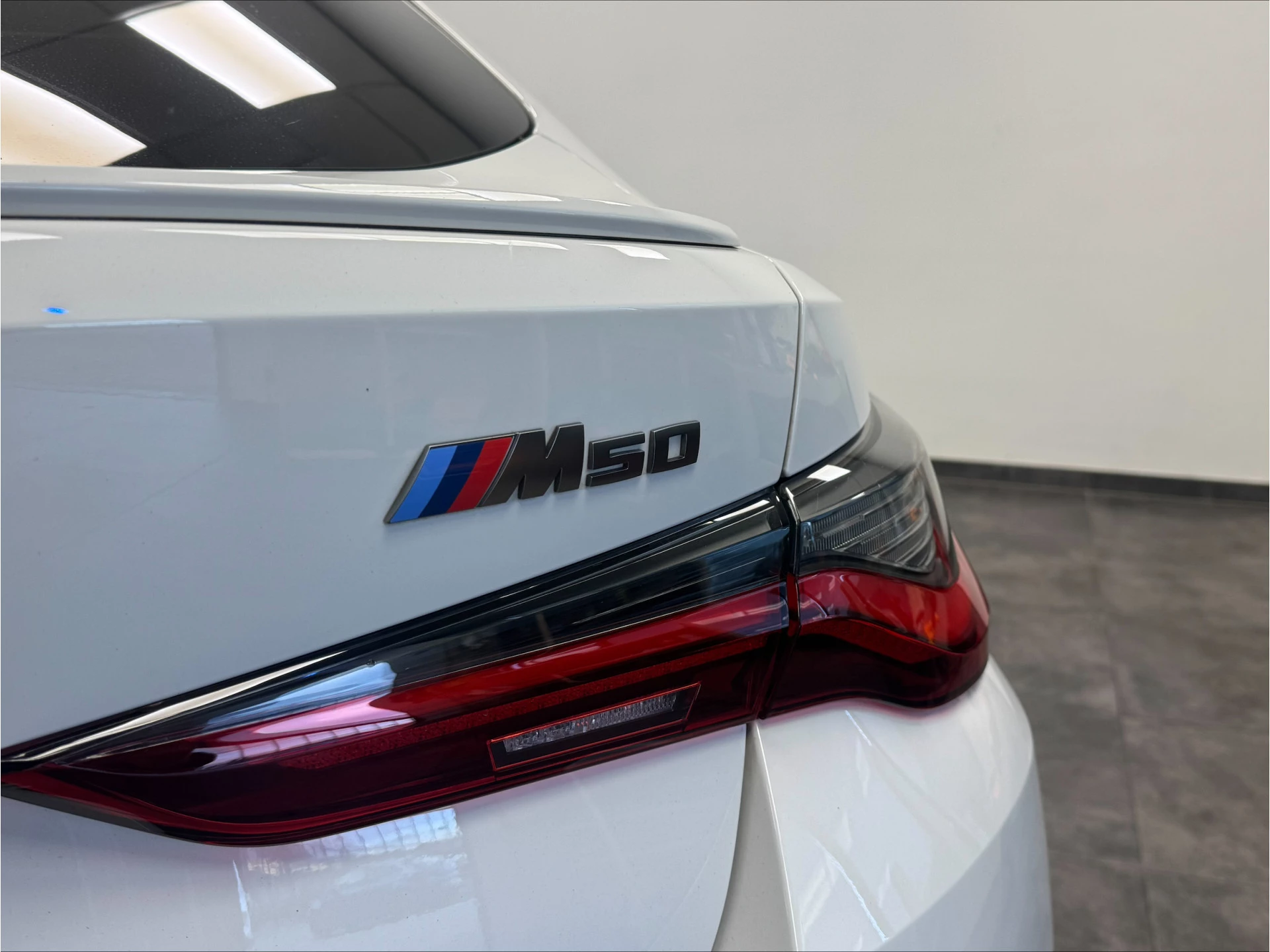 Hoofdafbeelding BMW i4