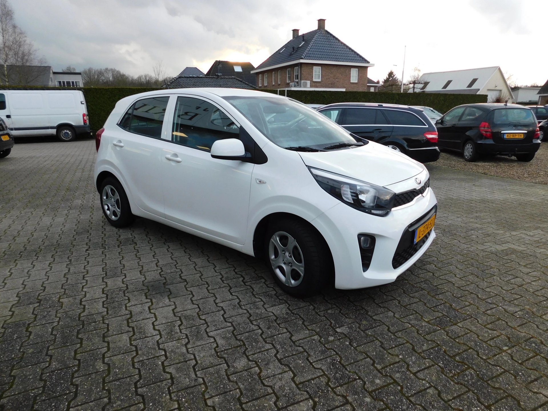 Hoofdafbeelding Kia Picanto