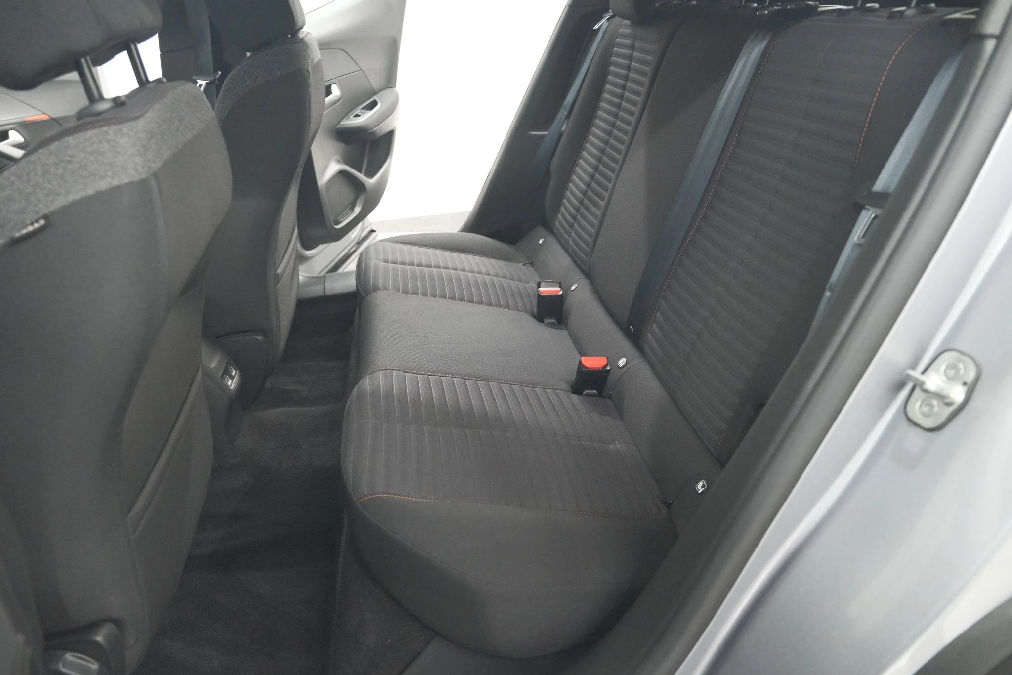 Hoofdafbeelding Peugeot e-2008
