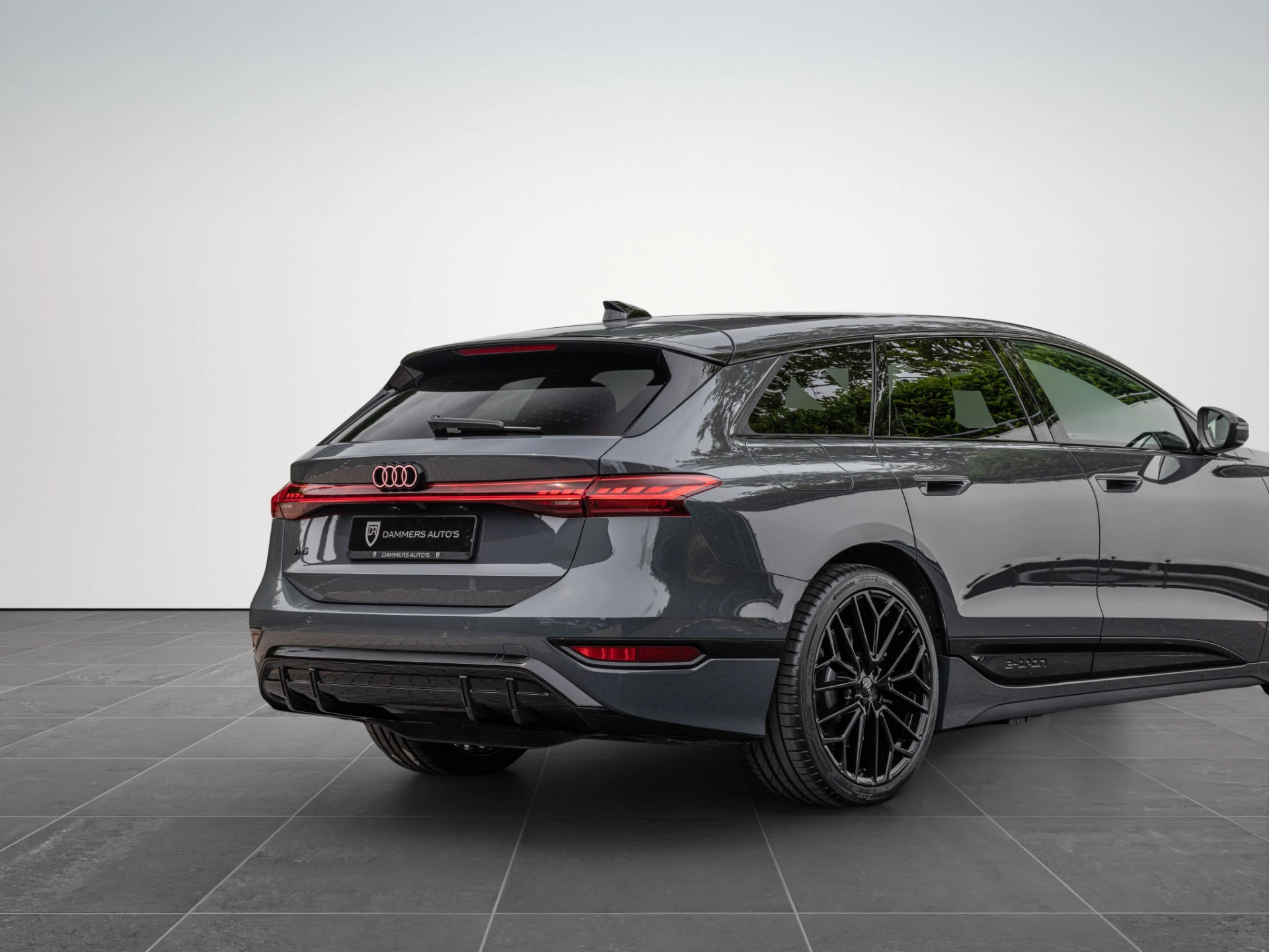 Hoofdafbeelding Audi A6 Avant e-tron