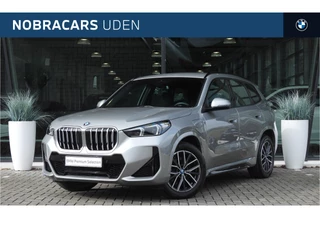 Hoofdafbeelding BMW X1 BMW X1 xDrive25e M Sport Automaat / Sportstoelen / Comfort Access / Achteruitrijcamera / Adaptieve LED / Stoelverwarming