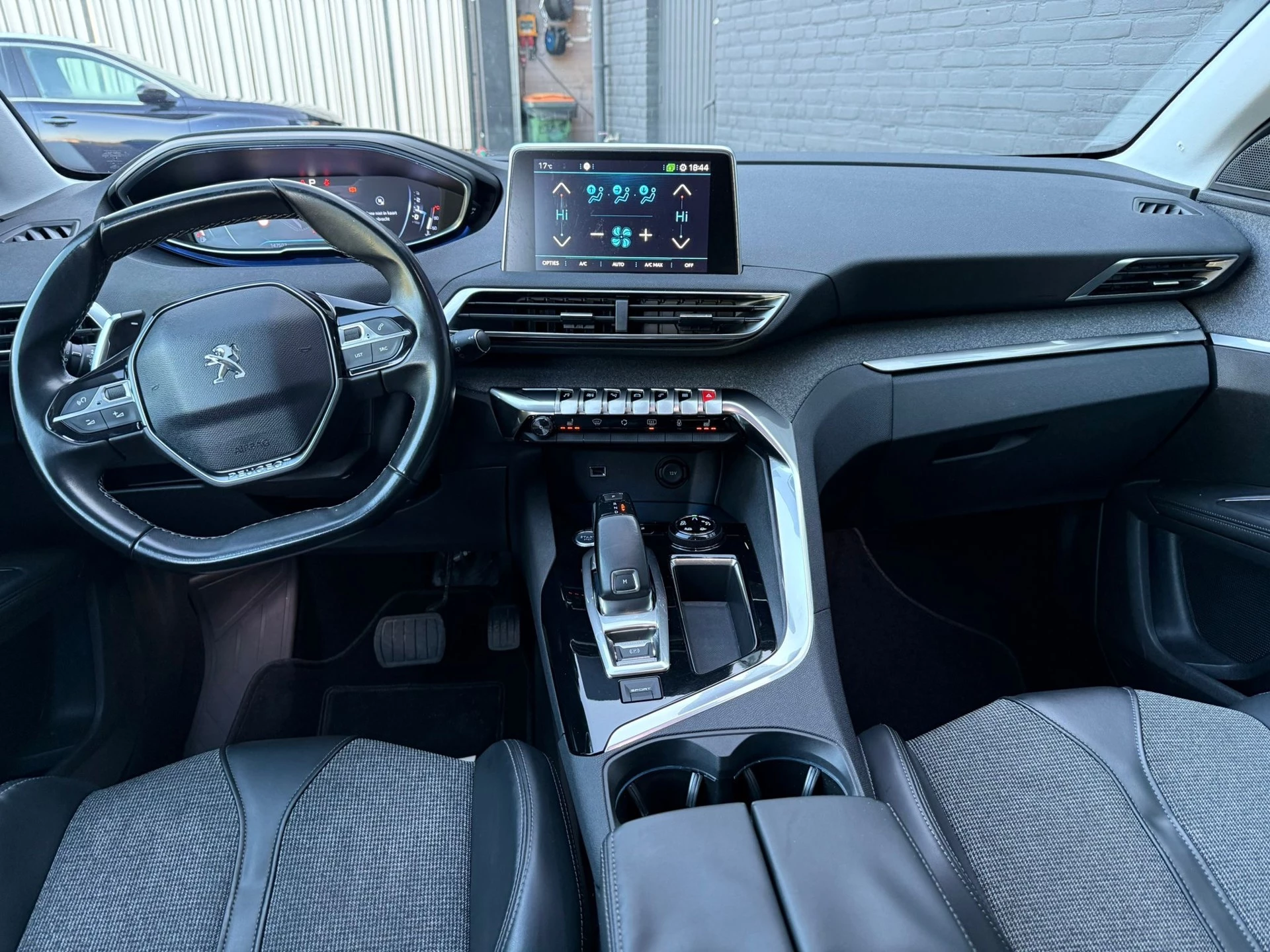 Hoofdafbeelding Peugeot 5008