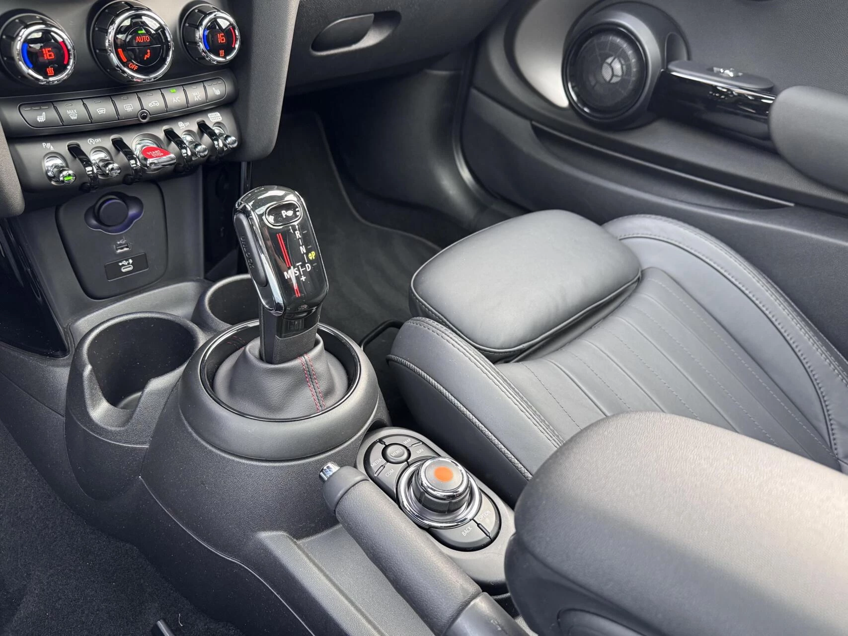 Hoofdafbeelding MINI Cooper S