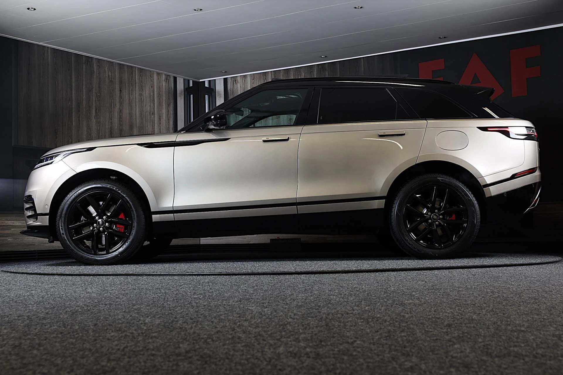 Hoofdafbeelding Land Rover Range Rover Velar