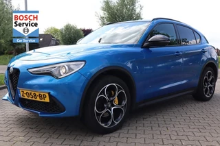 Hoofdafbeelding Alfa Romeo Stelvio Alfa Romeo Stelvio 2.0 T AWD B-TECH met panoramadak