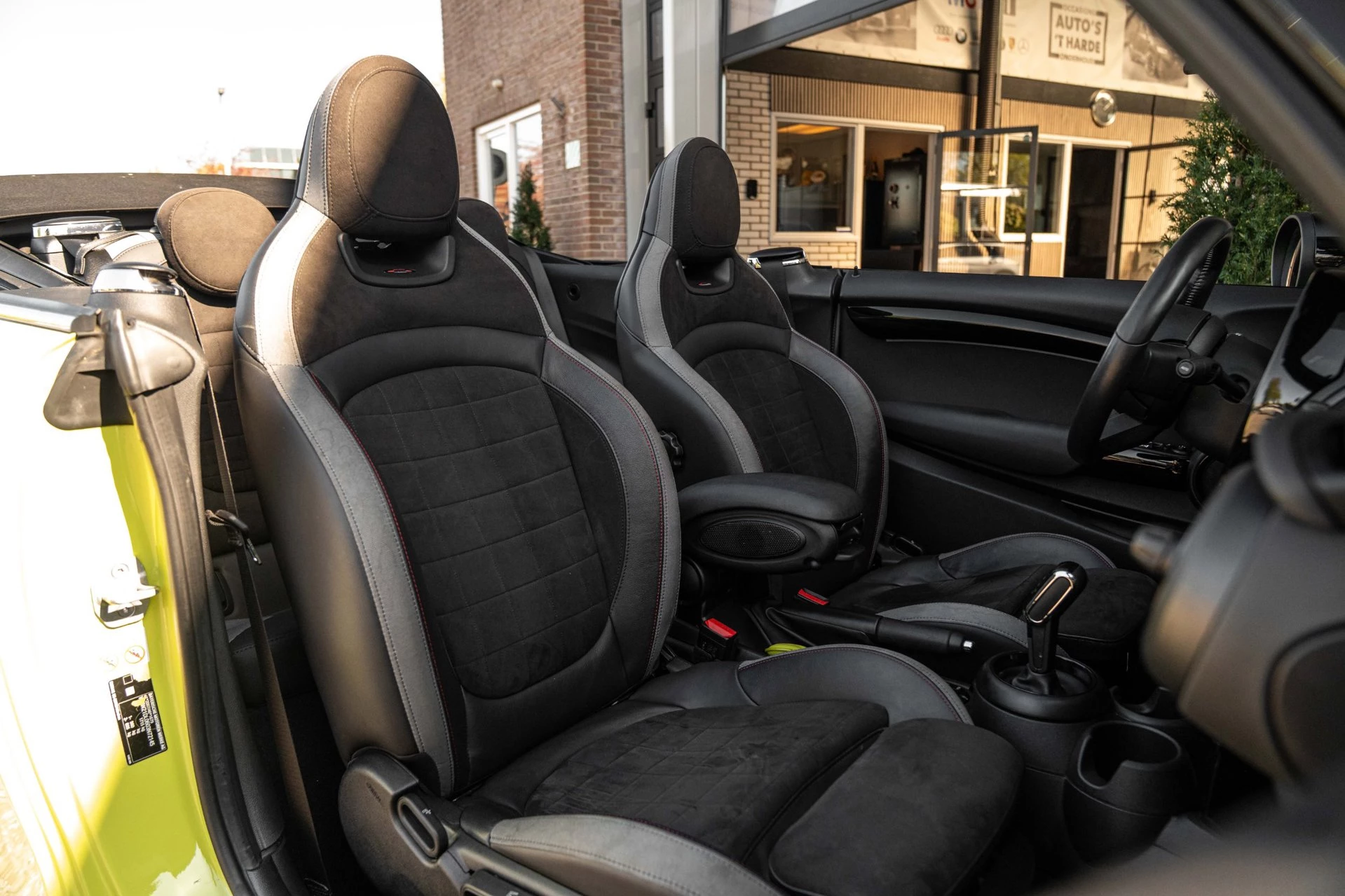 Hoofdafbeelding MINI Cooper Cabrio