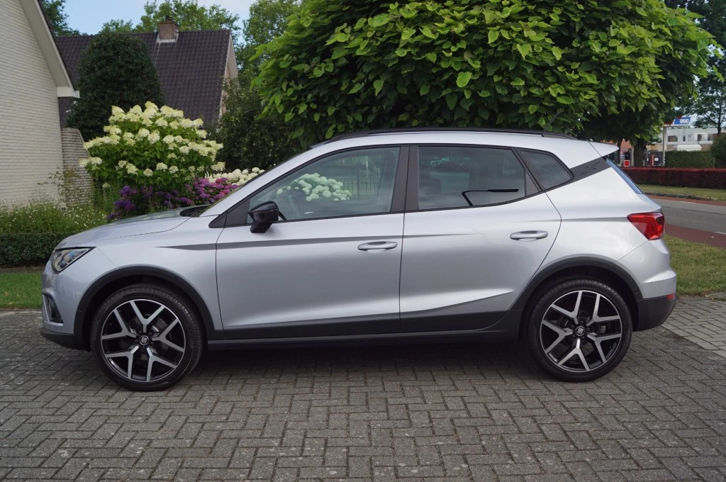Hoofdafbeelding SEAT Arona