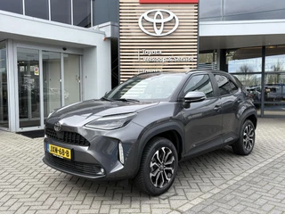 Toyota Yaris Cross 1.5 Hybrid 115 First Edition ALL-SEASON STOEL/STUURVERW KEYLESS DRAADLOOS-LADEN APPLE/ANDROID CAMERA AD-CRUISE LM-VELGEN BLUETOOTH DAB+