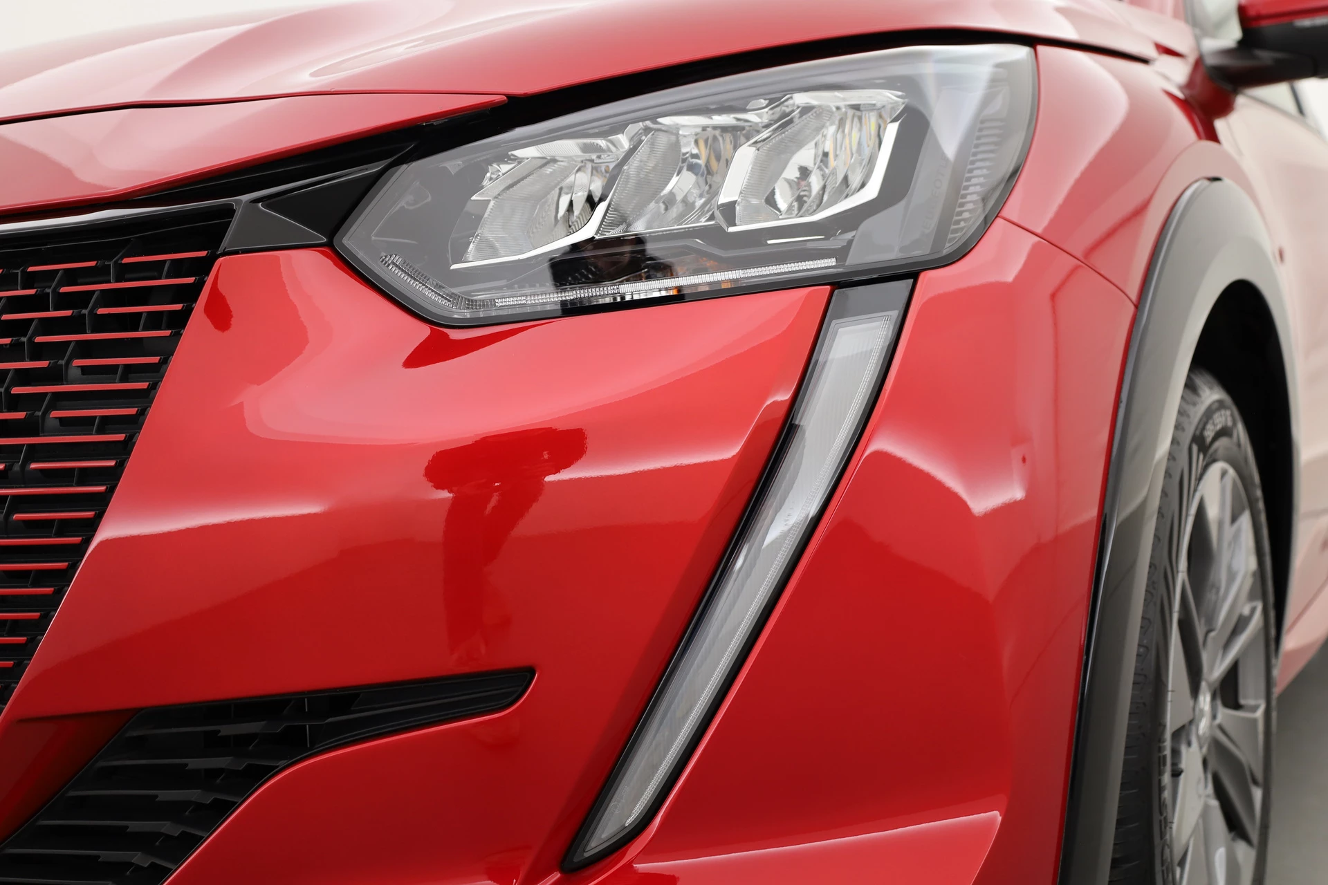 Hoofdafbeelding Peugeot e-208