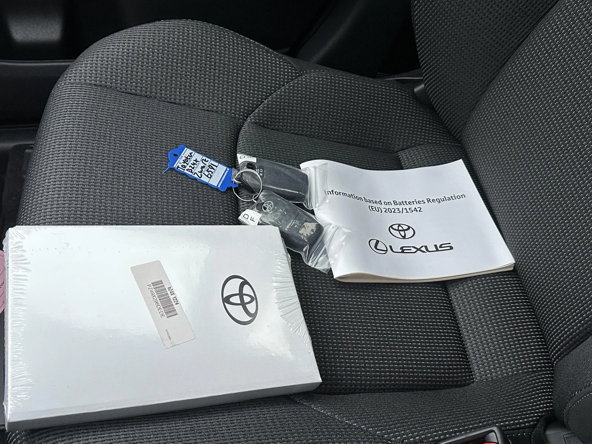 Hoofdafbeelding Toyota bZ4X