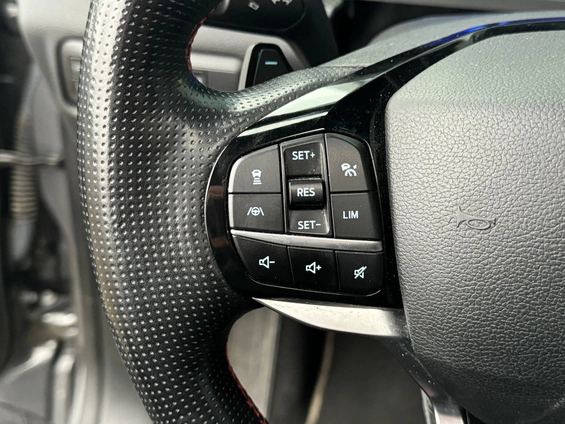 Hoofdafbeelding Ford Explorer