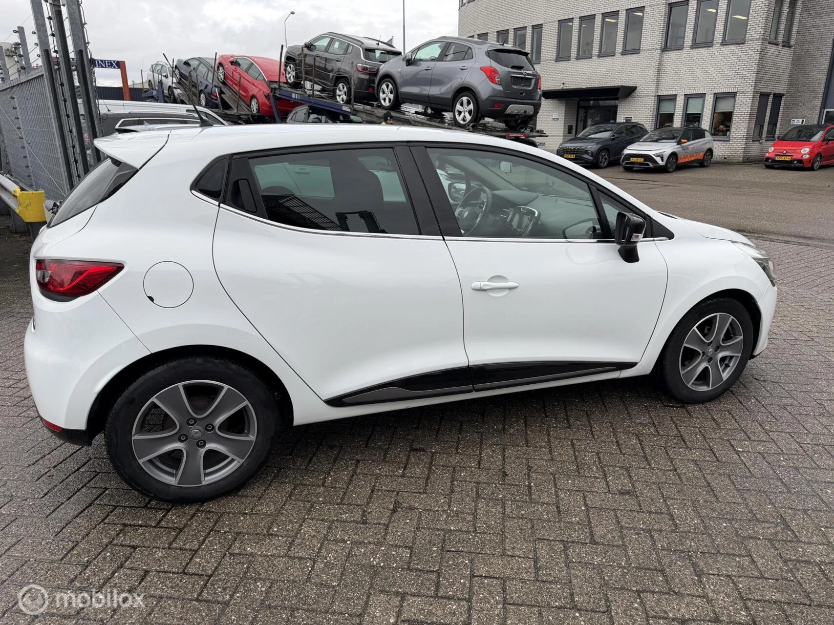 Hoofdafbeelding Renault Clio