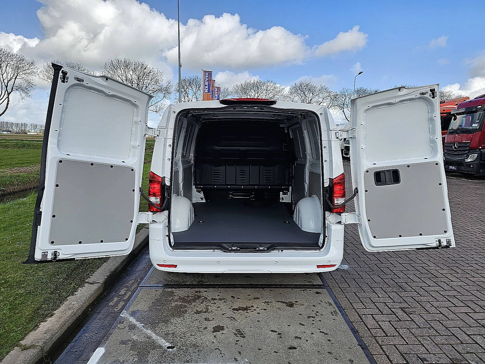 Hoofdafbeelding Mercedes-Benz eVito