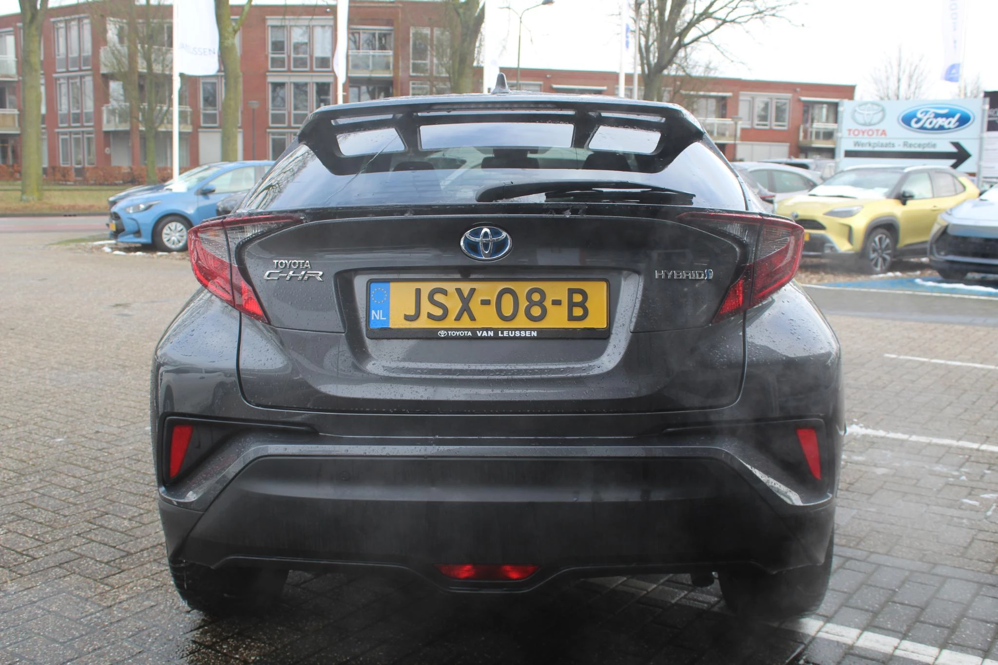 Hoofdafbeelding Toyota C-HR