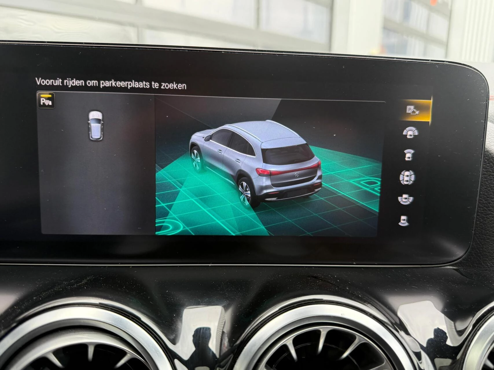 Hoofdafbeelding Mercedes-Benz EQA