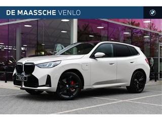 BMW X3 30e xDrive M Sport Automaat / Panoramadak / Trekhaak / Stoelventilatie / Parking Assistant Plus / Comfort Access / Adaptieve LED / Stuurverwarming