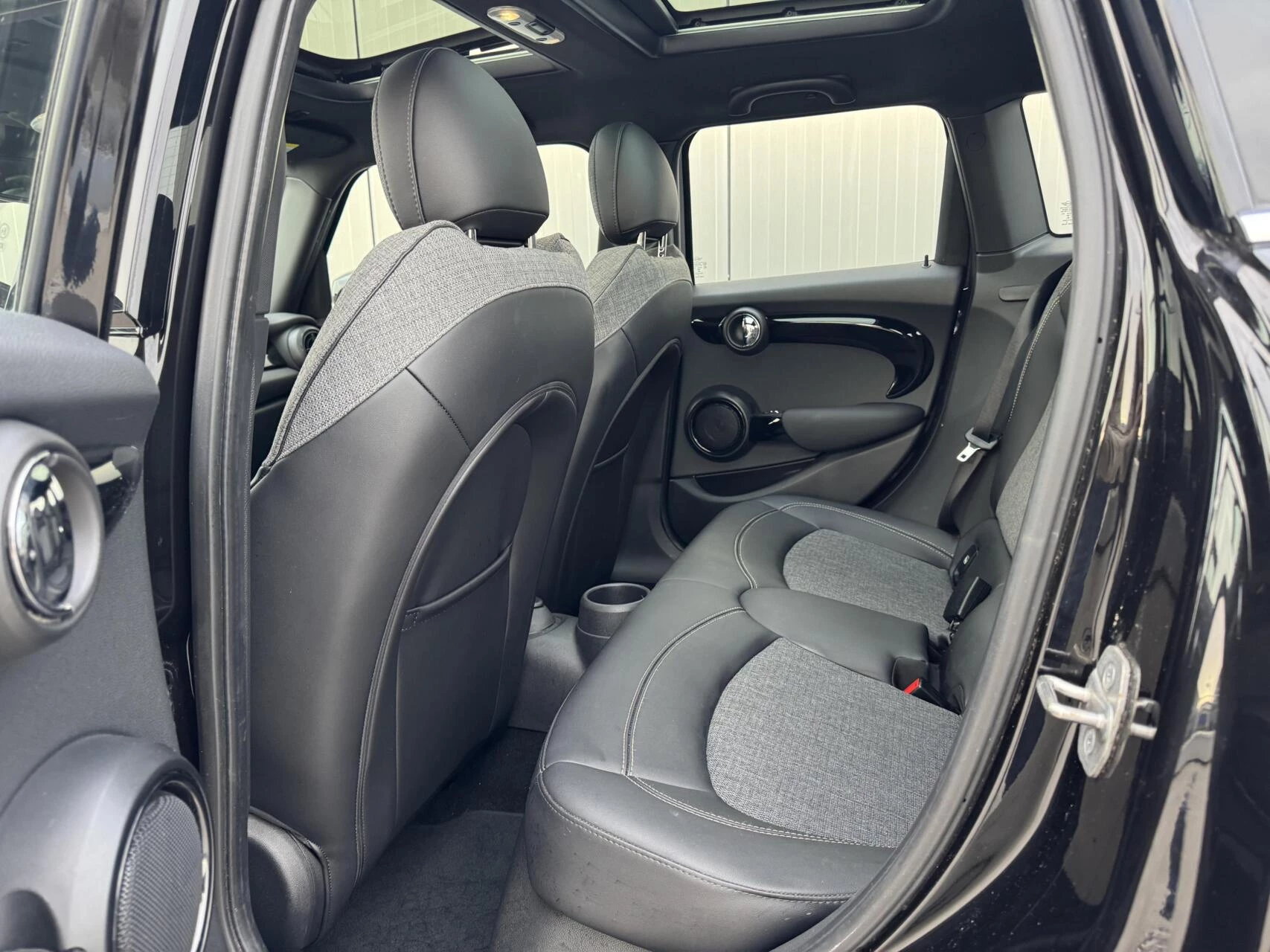 Hoofdafbeelding MINI One