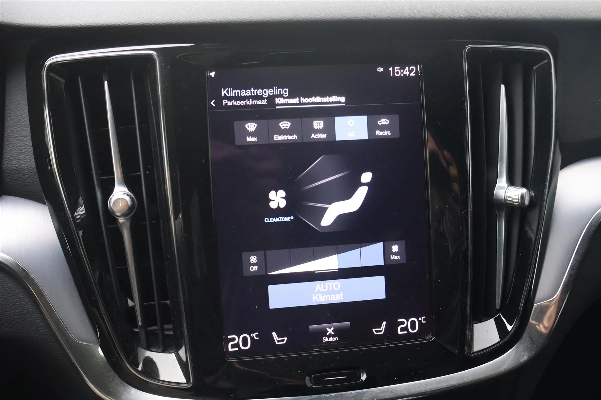 Hoofdafbeelding Volvo V60