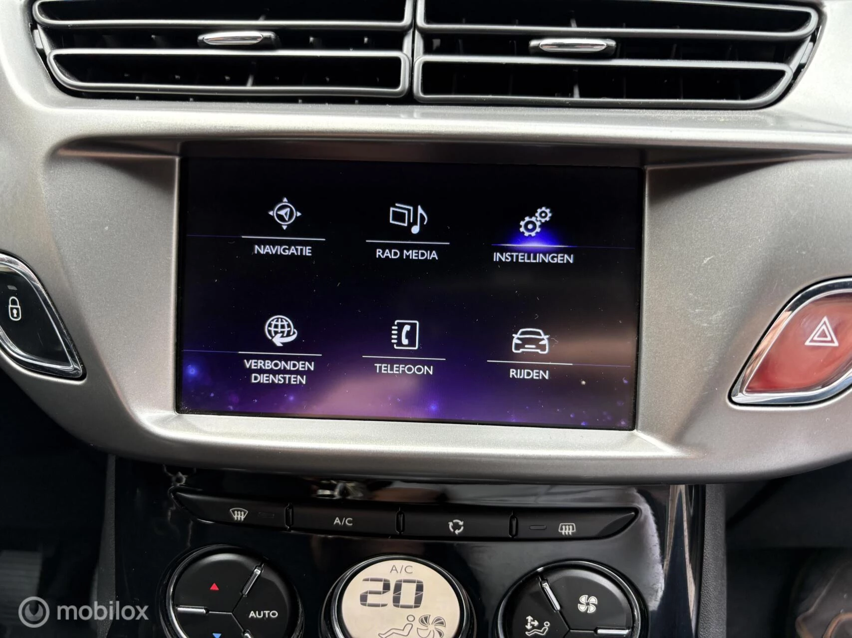 Hoofdafbeelding DS DS 3