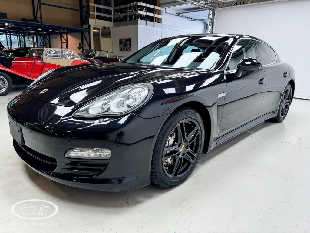 Hoofdafbeelding Porsche Panamera