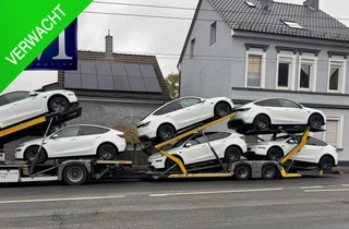 Tesla Model Y Premium Long Range AWD 75 kWh VERWACHT 6X NIEUW MODEL TESLA MODEL Y LONG RANGE AWD!!|