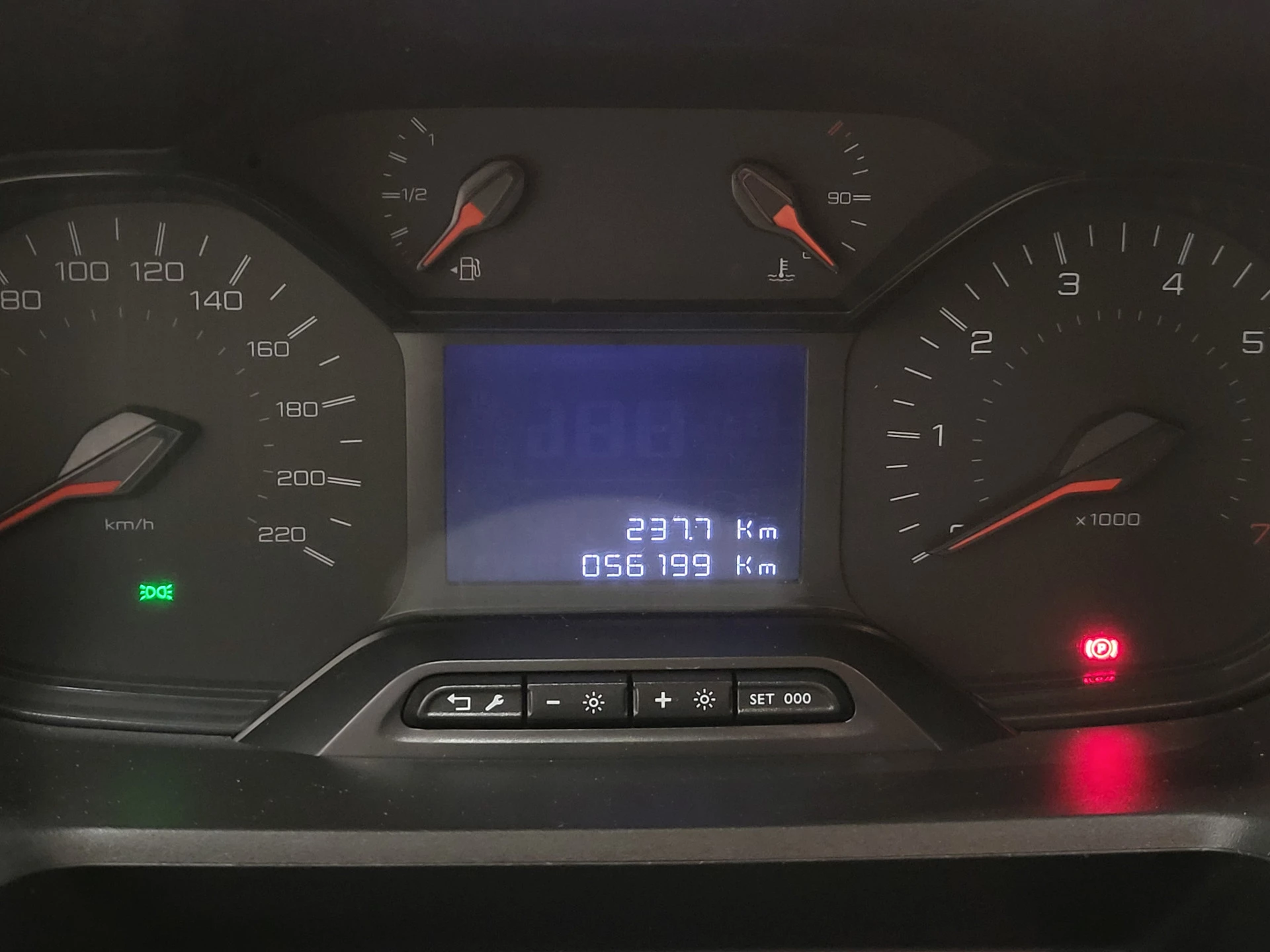 Hoofdafbeelding Peugeot Partner