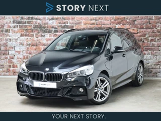 BMW 2 Serie Active Tourer 225xe High Executive M Sport Pakket Automaat / Panoramadak / Head-Up Display / Navigatie Plus / Achteruitrijcamera / Driving Assistant Plus / Stoelverwarming / Hifi / DAB / Bluetooth / Climate Control / Comfort Access / 18 Inch