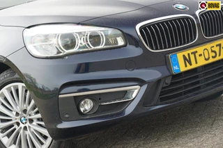 BMW 2-serie Active Tourer 218i High Executive AUT | / | Schuif-/Kanteldak/Leder/Stoelverwarming/NAV/Cruise - Keurig!