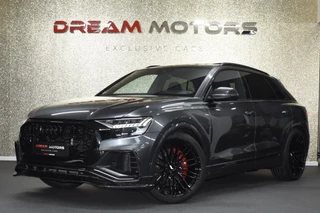 Hoofdafbeelding Audi Q8 Audi Q8 55 TFSI e Quattro S-Line COMPETITION 381pk | AKRAPOVIC | CARBON